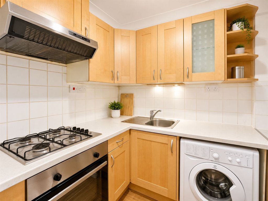 Property photo 2 of 6