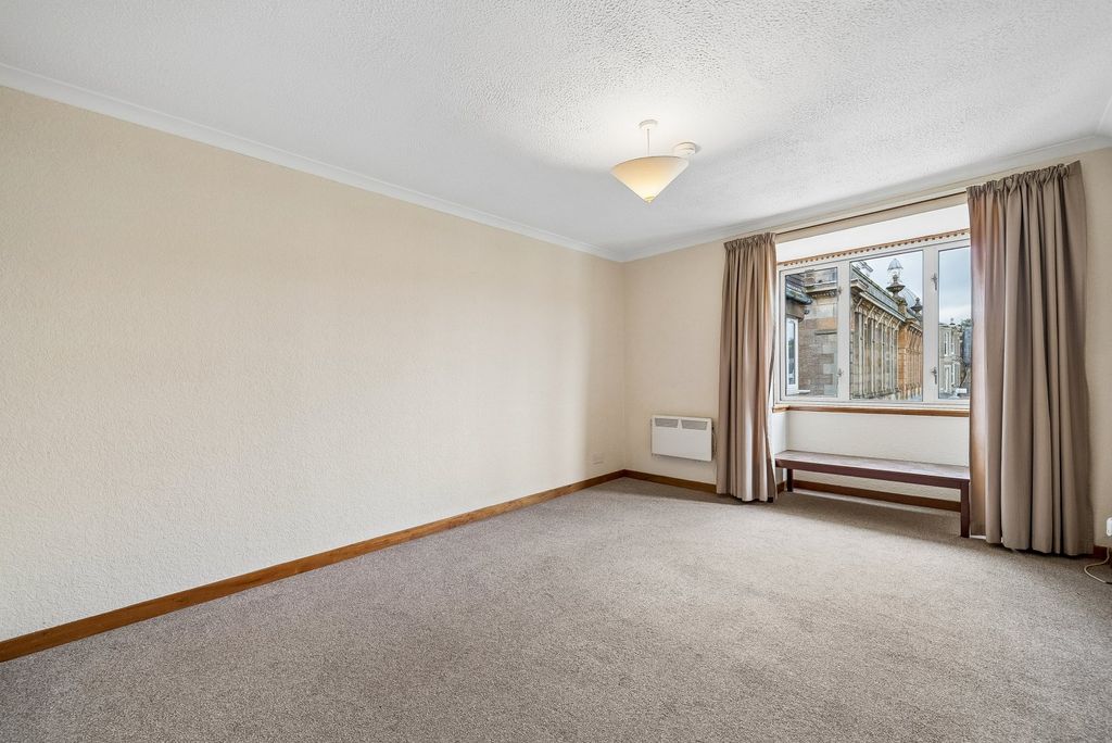Property photo 3 of 19 Picture No. 10