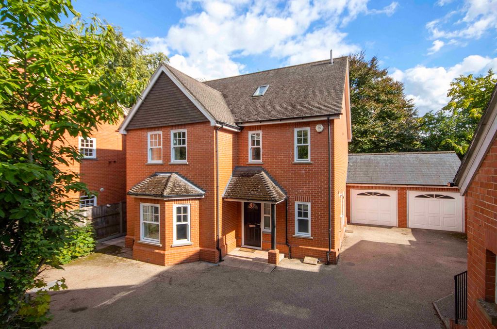Property photo 1 of 23
