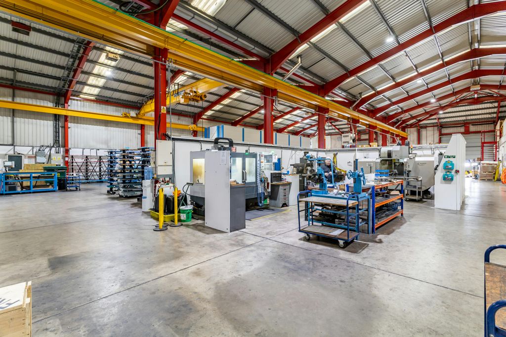 Property photo 3 of 11 Unit 2 Centurion Way - Tamworth 096.Jpg