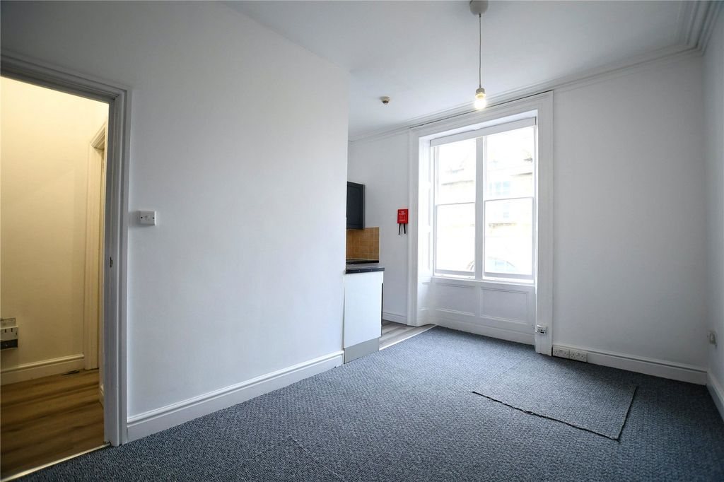 Property photo 2 of 7 Picture No. 02