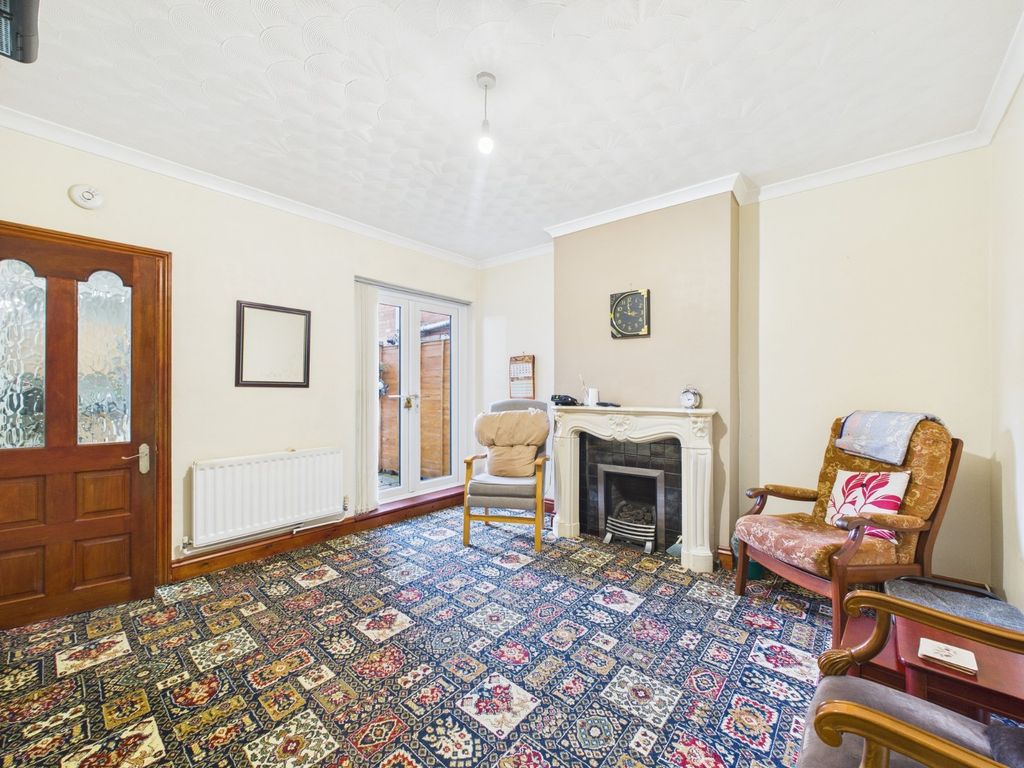 Property photo 3 of 16 Picture No. 11