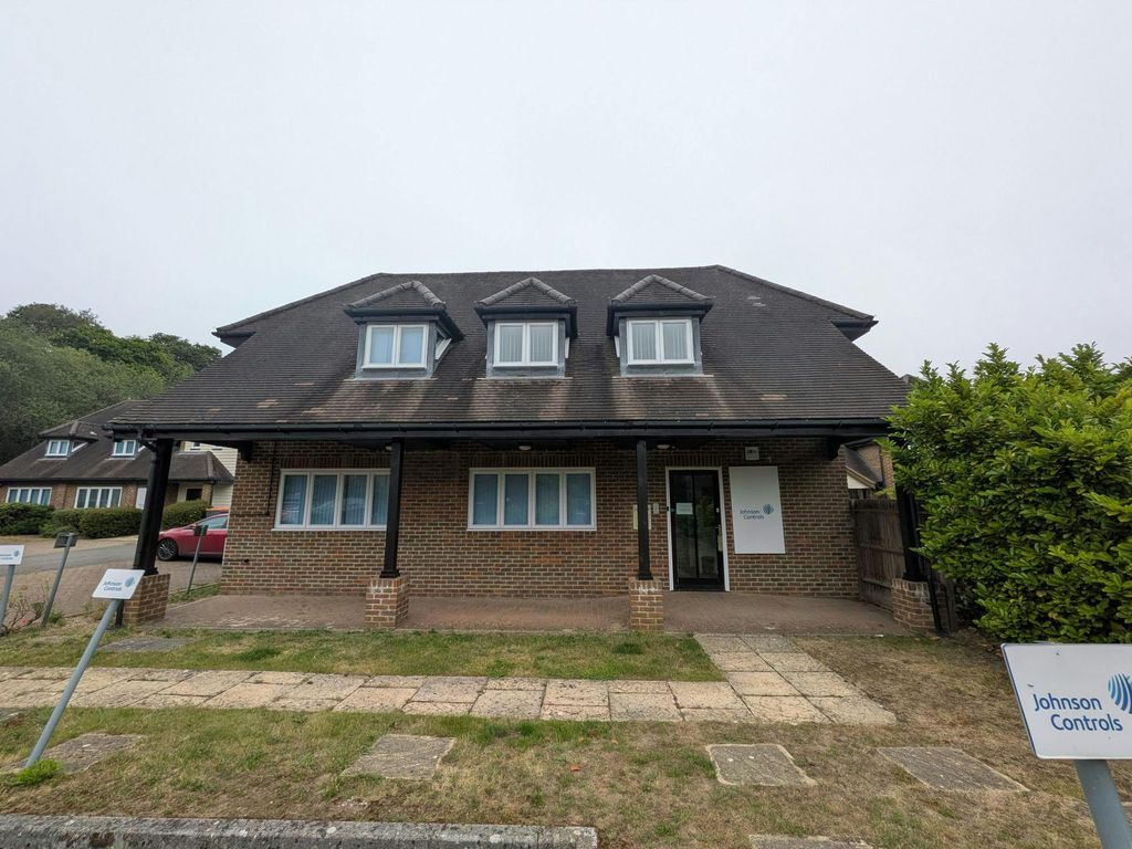 Property photo 1 of 8 9330.Jpg