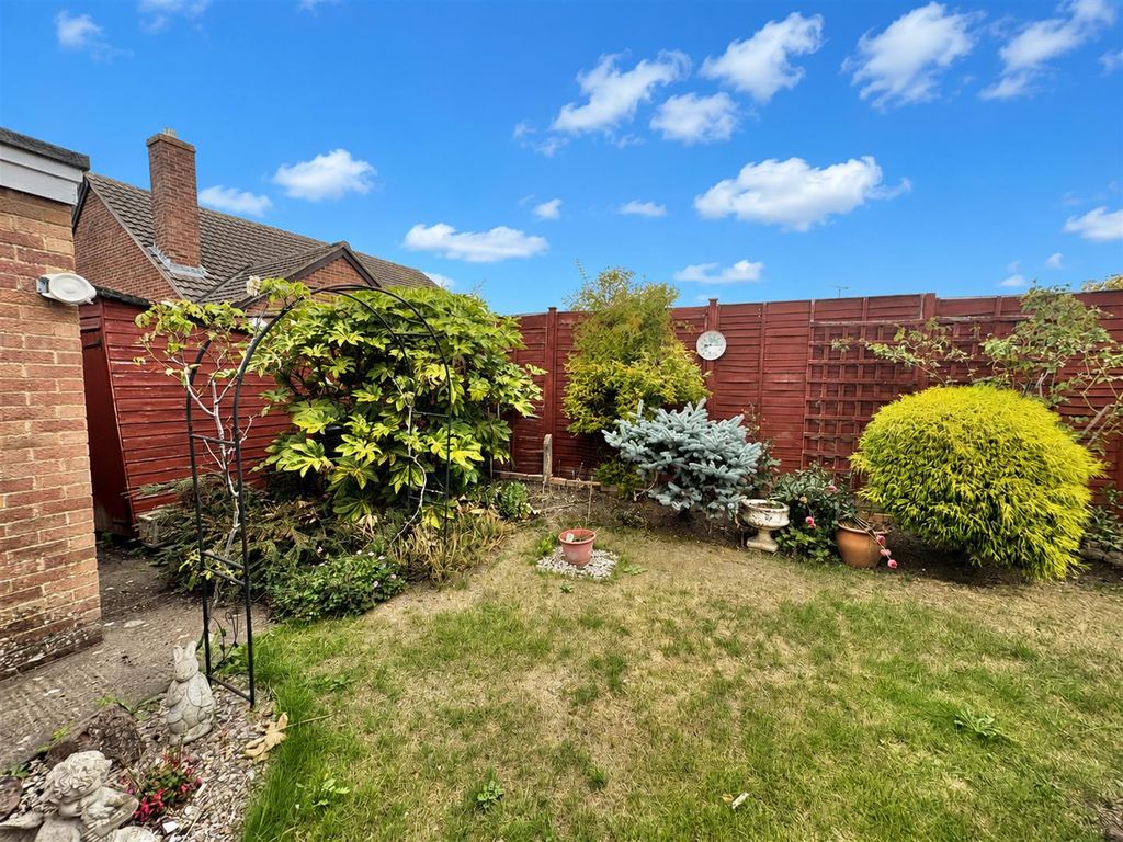 Property photo 3 of 17