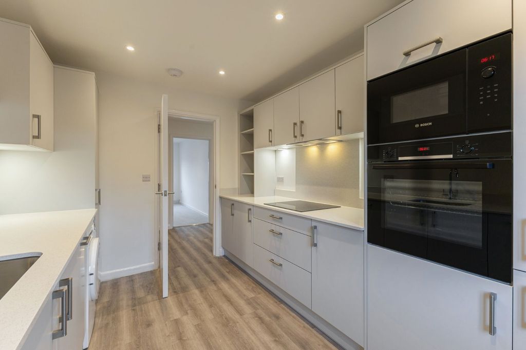 Property photo 3 of 21 Picture No. 08