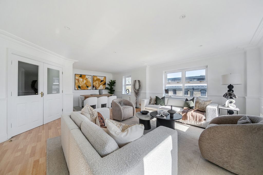 Property photo 1 of 13 1437827-21-69d4c7...