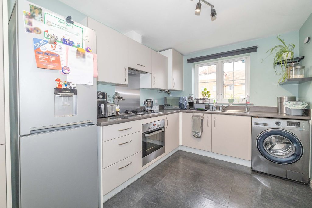 Property photo 2 of 13 Picture 2