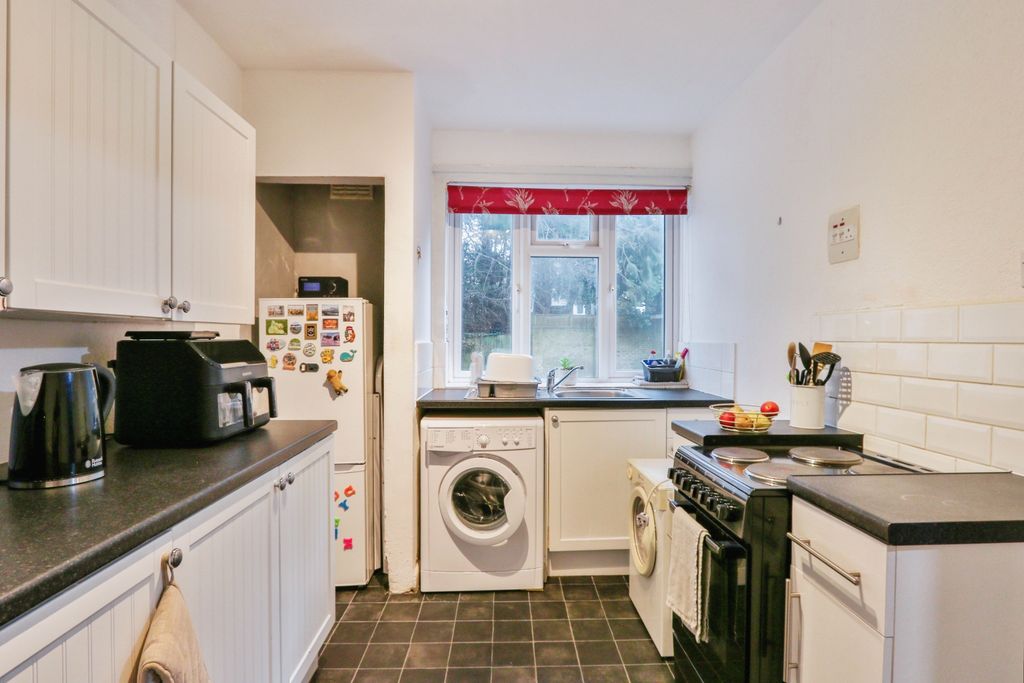 Property photo 3 of 13 Kitchen