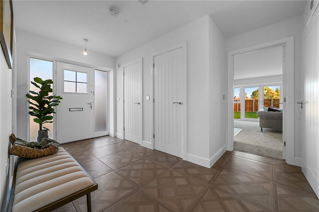 Property photo 3 of 16 Picture 3