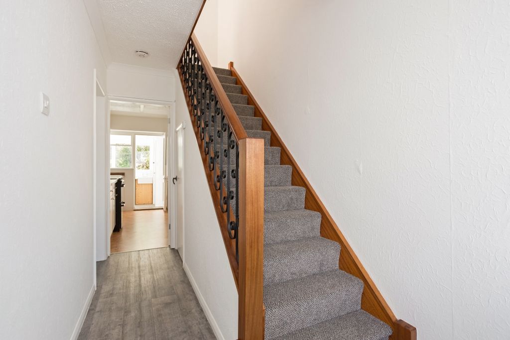 Property photo 3 of 25 36 Stanwell Drive...