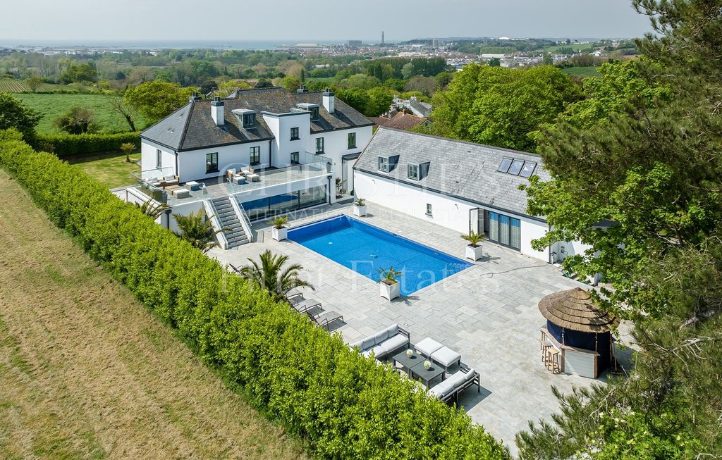 Property photo 2 of 31 Not Specified
