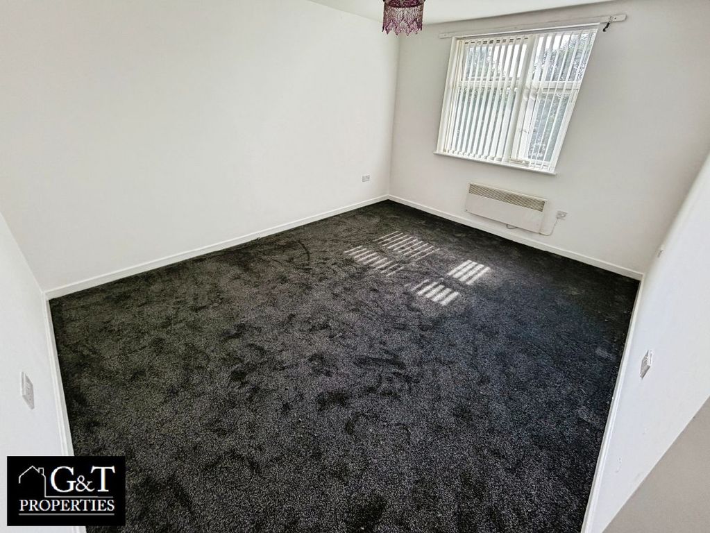 Property photo 3 of 7 Master Bedroom
