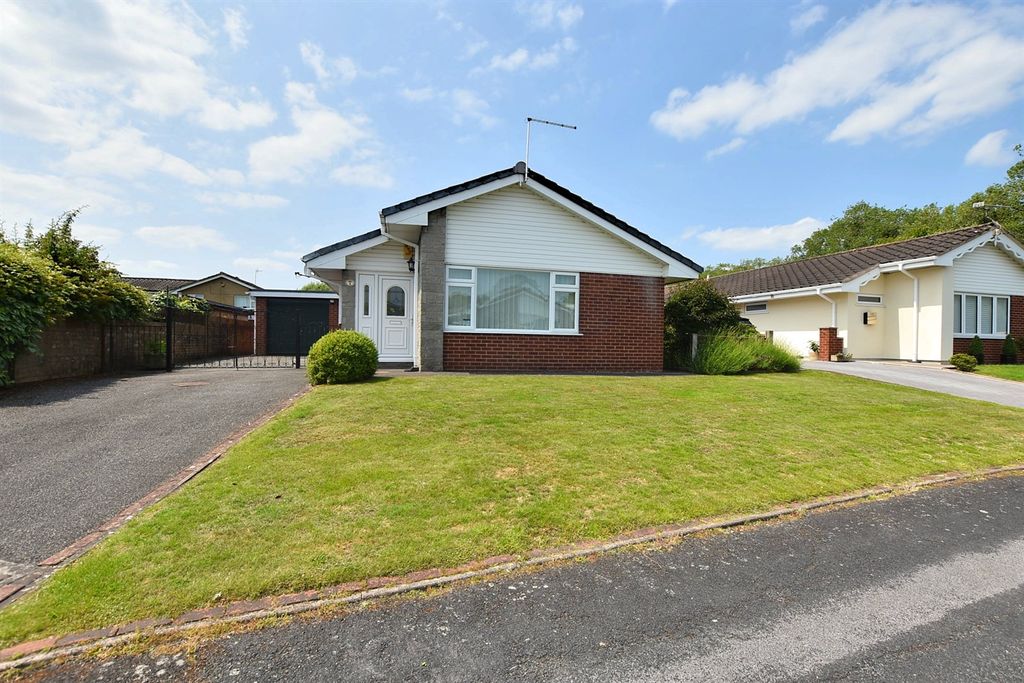 Property photo 1 of 16 (Main)