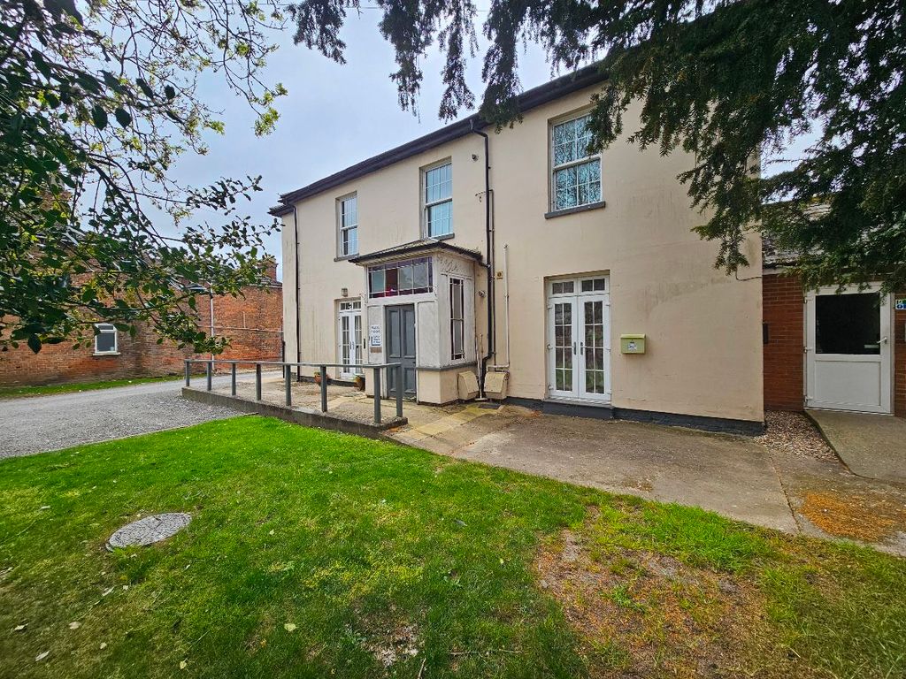 Property photo 1 of 13