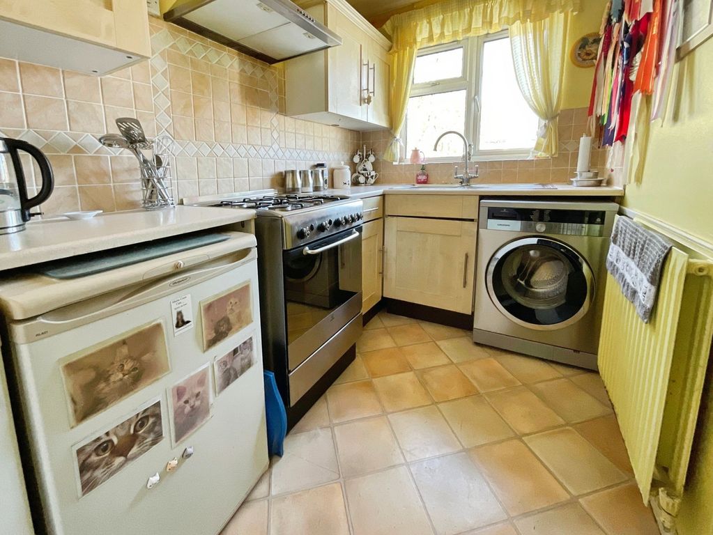 Property photo 3 of 6