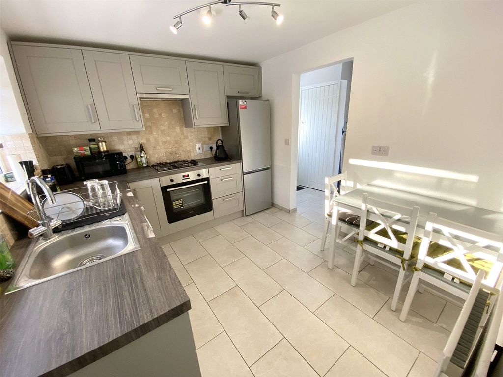 Property photo 2 of 16 Picture No. 10