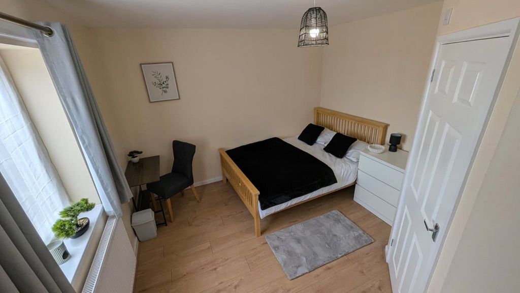 Property photo 1 of 4 Picture No. 06