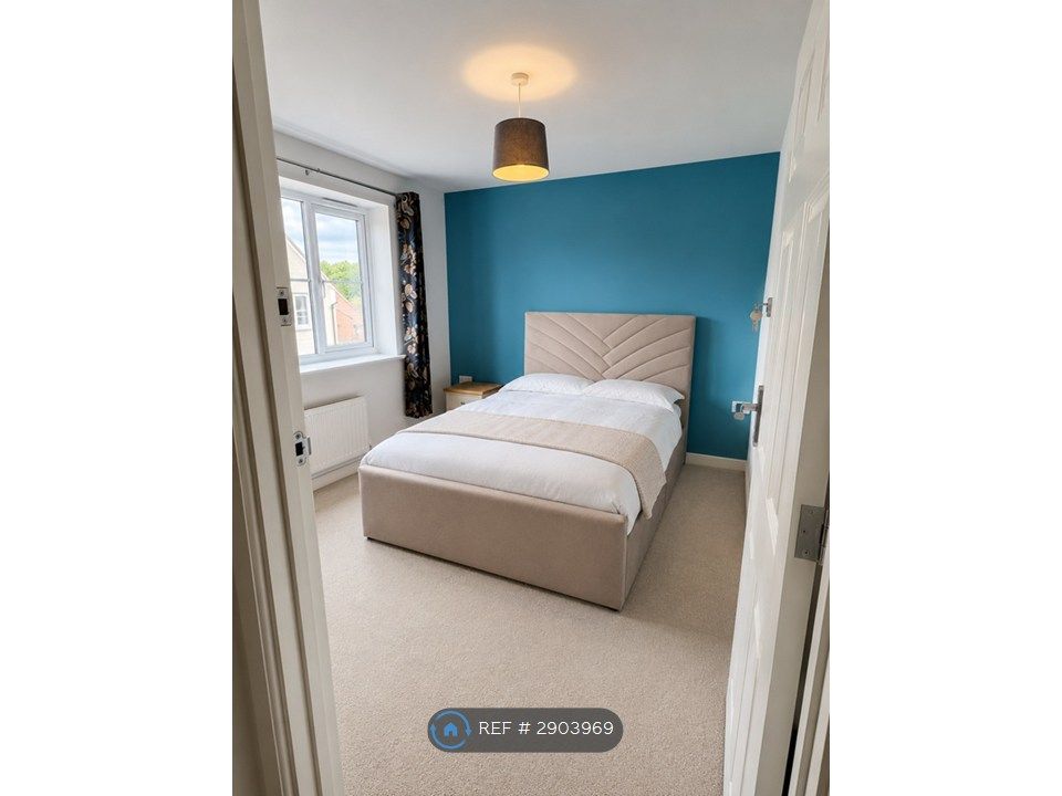 Property photo 1 of 8 Ensuite