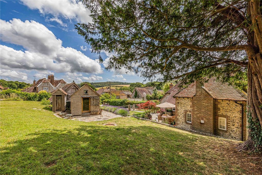 Property photo 2 of 20 Garden & View