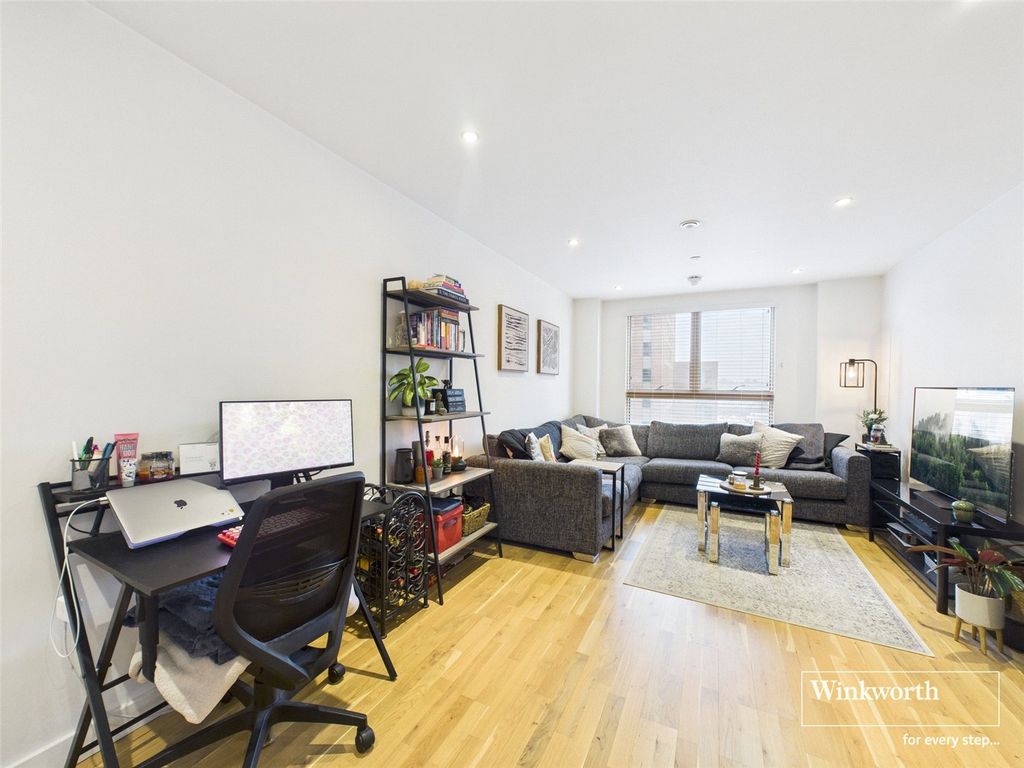 Property photo 3 of 14 Picture No. 14