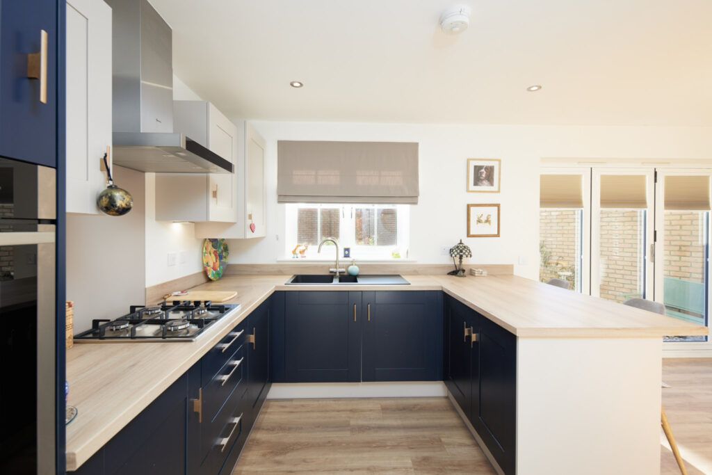 Property photo 2 of 28