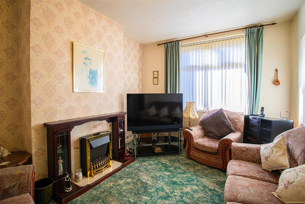 Property photo 2 of 7 Reception