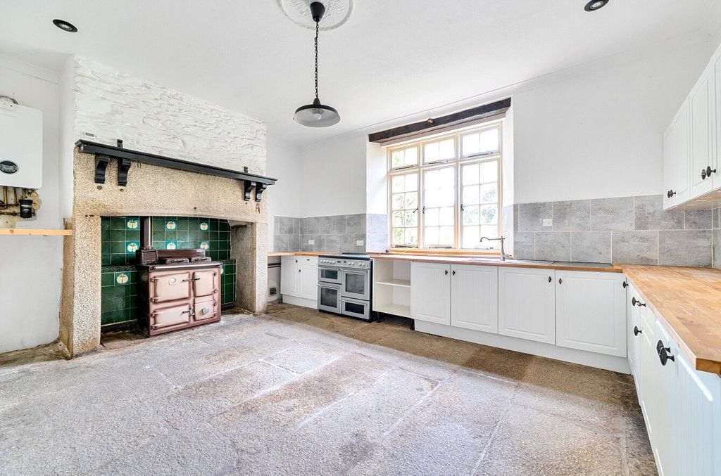 Property photo 3 of 21 Picture No. 14