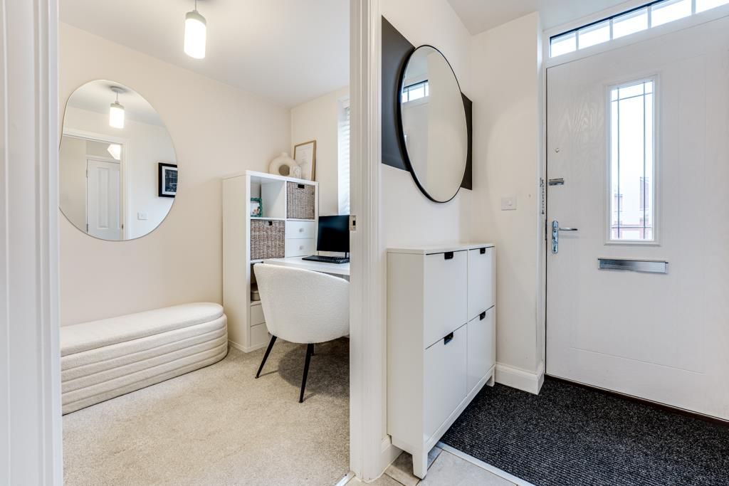 Property photo 3 of 33 12 Woodpecker Way, Thrapston-10.Jpg