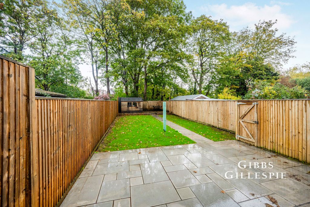 Property photo 3 of 10 Photo