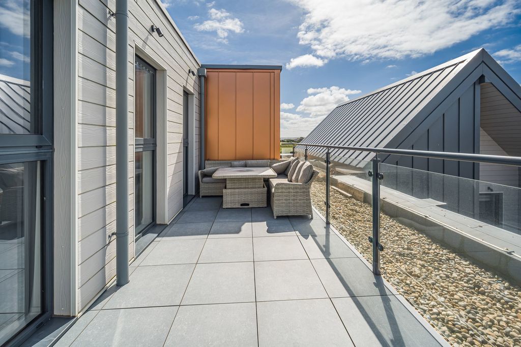 Additional image 41 of 3 bed penthouse for saleRest Bay, Porthcawl CF36