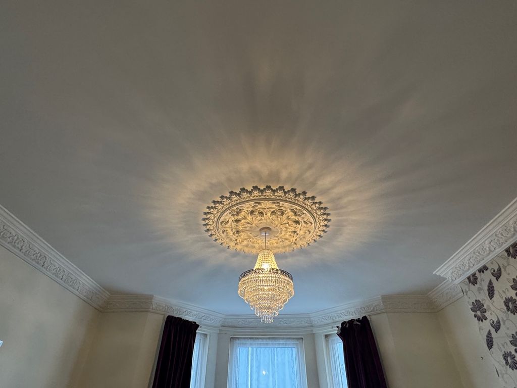 Property photo 3 of 15 Ceiling Features In Lounge