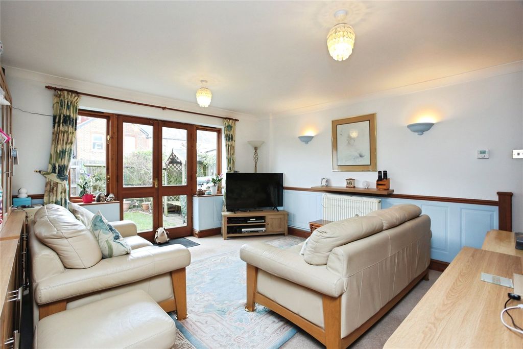 Property photo 2 of 19 Picture No. 34