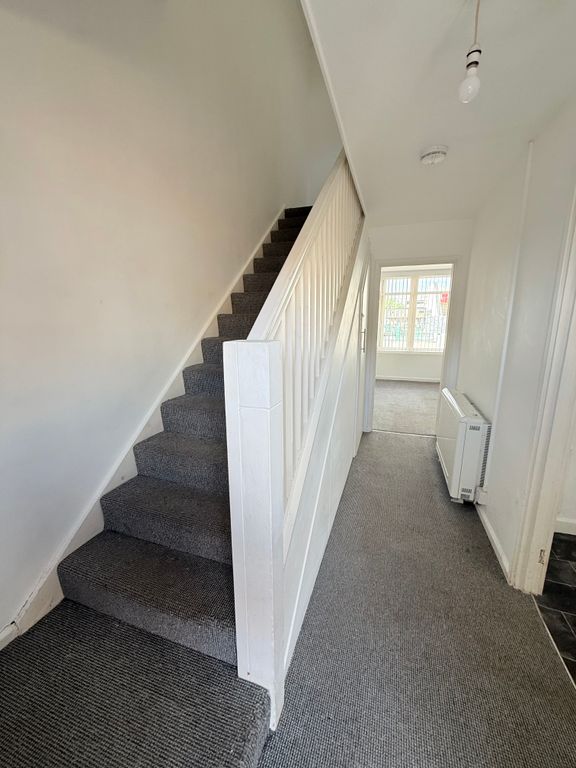 Property photo 3 of 9 Img_5986