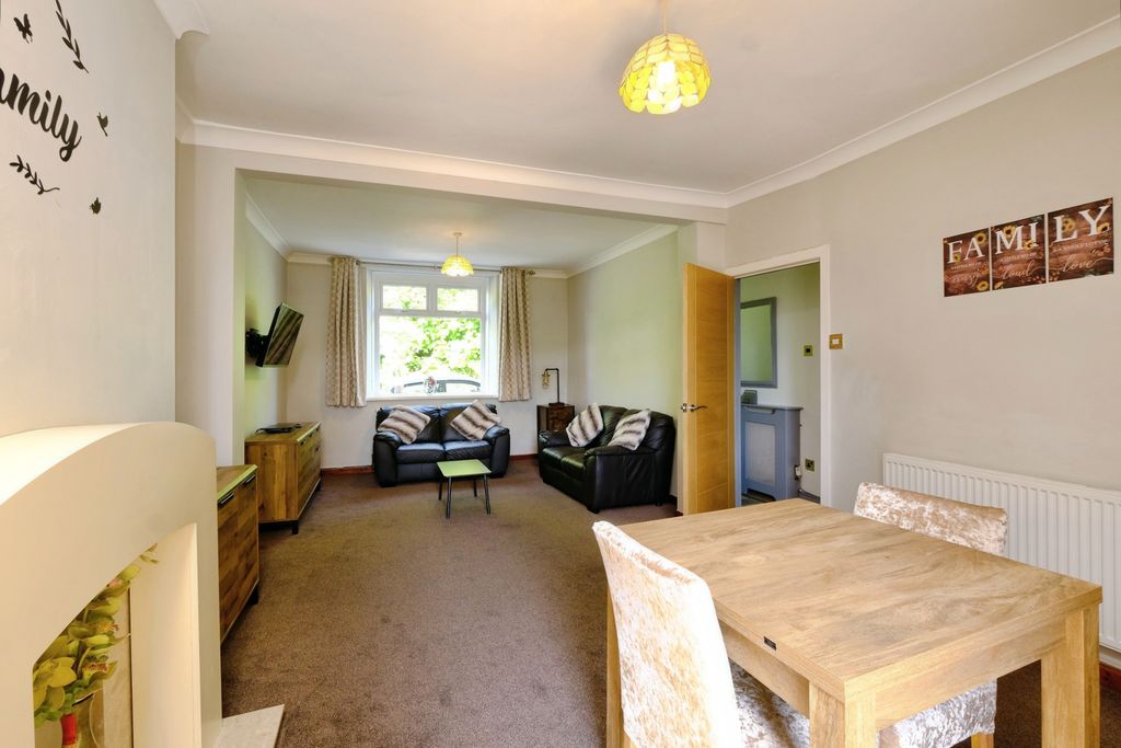 Property photo 3 of 30 5Thecottrils-04