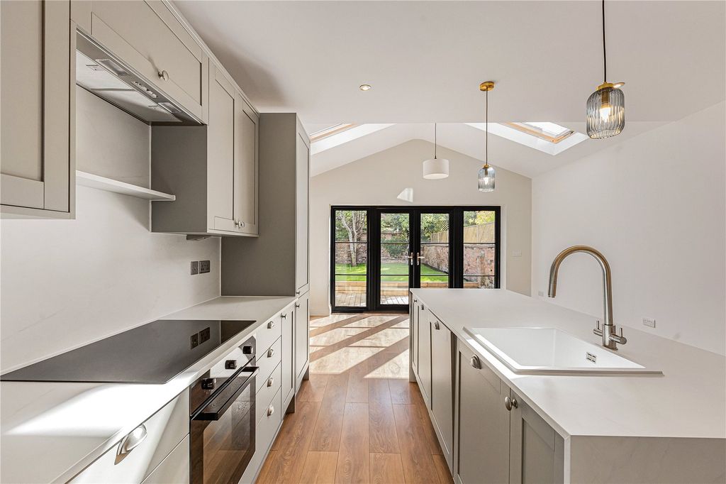 Property photo 3 of 30 Picture No. 42