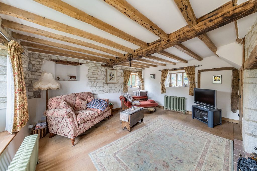 Property photo 2 of 24