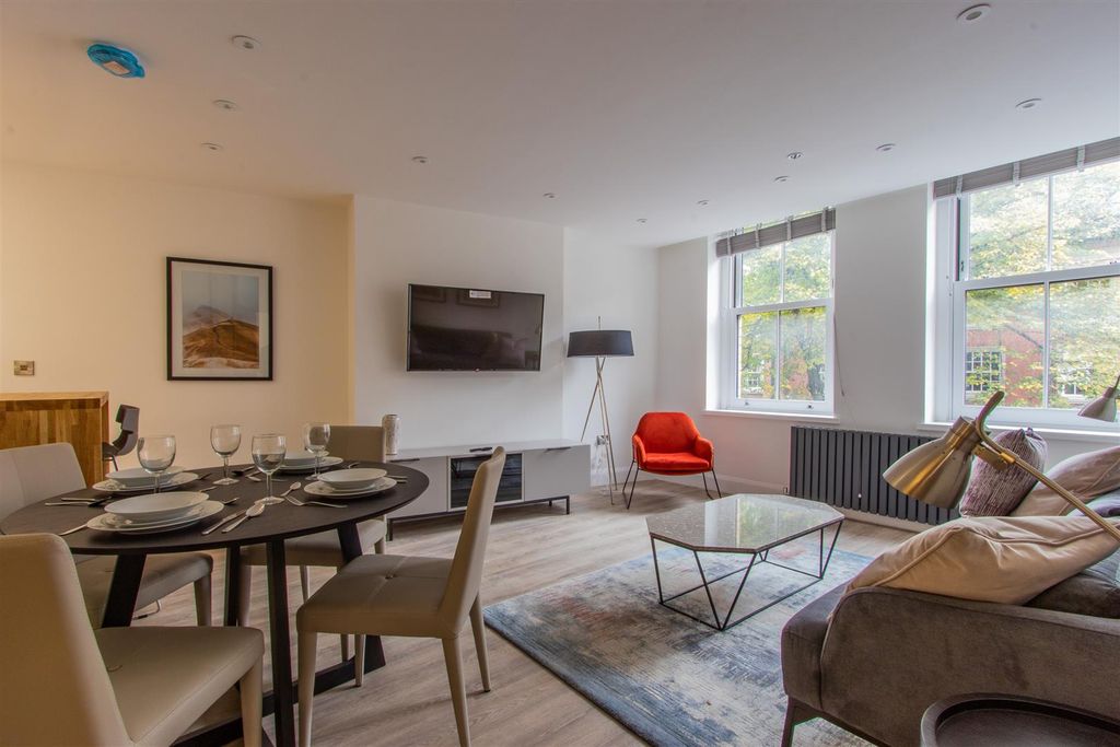 Property photo 1 of 10 Westgate Street 11, 3-5.Jpg