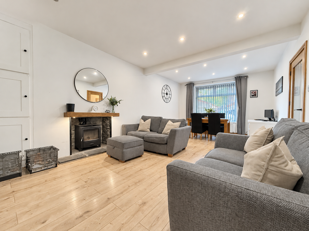 Property photo 2 of 23 9C4A1908-444B-4275-Bbfe-6C2665DC7A87