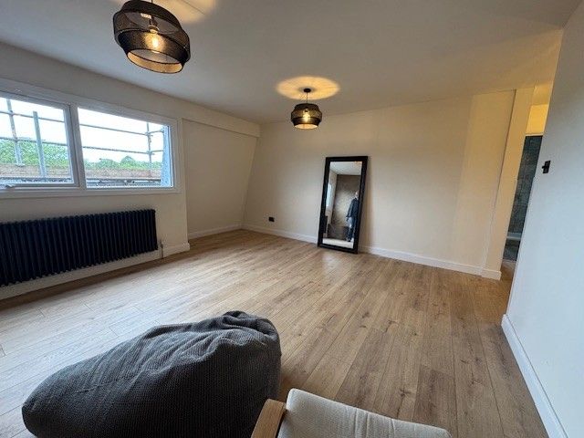 Property photo 2 of 12 Living Room