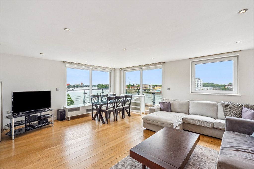 Property photo 1 of 7 Reception Room