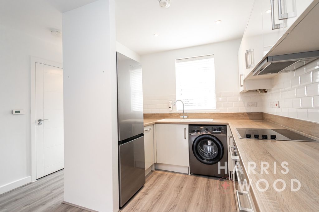 Property photo 3 of 20 3976016