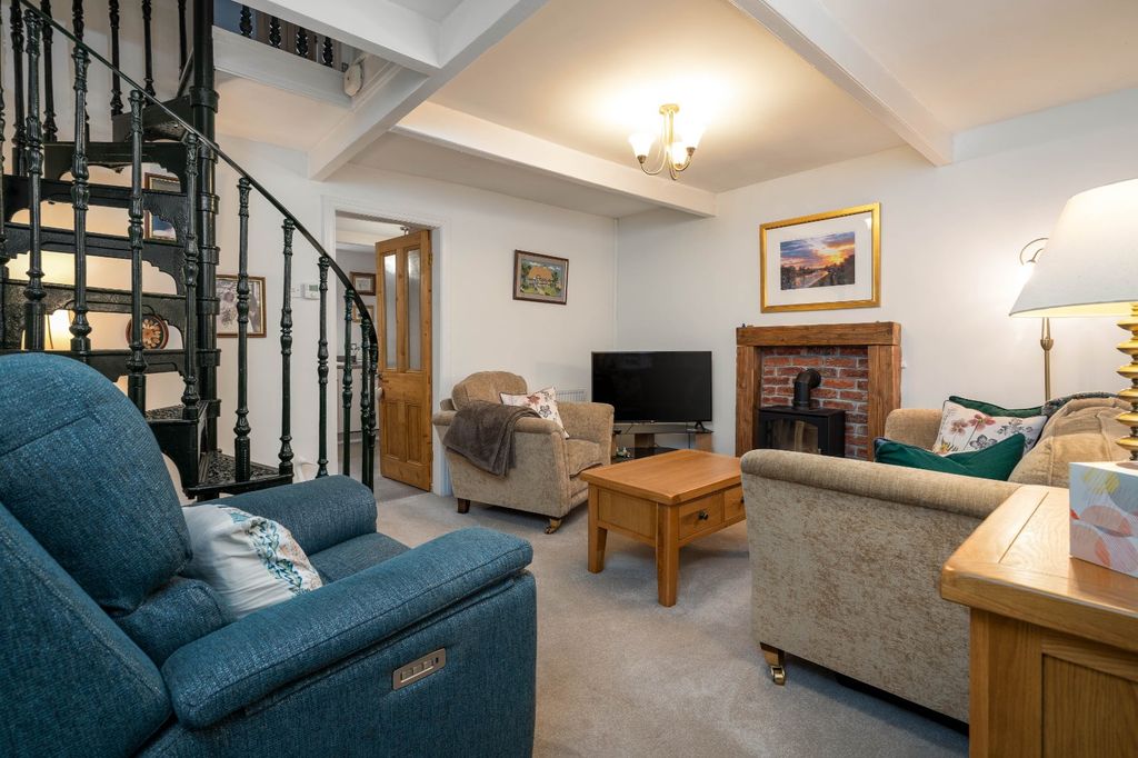 Property photo 2 of 15 Picture No. 02