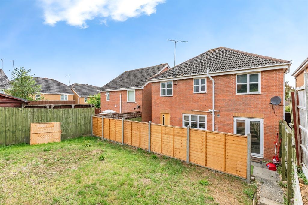 Additional image 12 of 5 bed detached house for saleHarwood Drive, Kettering NN16