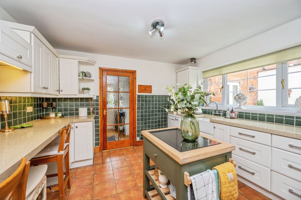 Additional image 11 of 3 bed semi-detached house for saleHigh Street, Ashbourne DE6