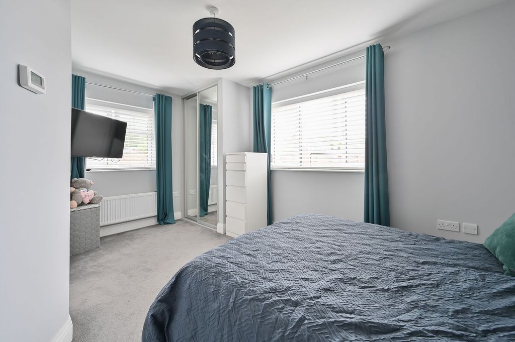 Property photo 1 of 22