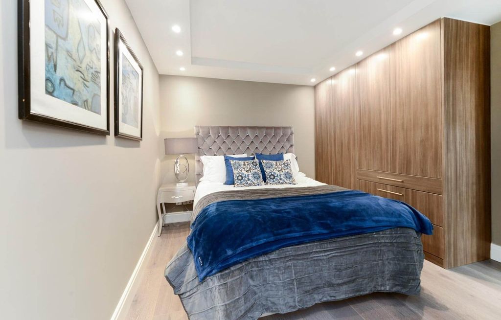Property photo 3 of 10 4313413