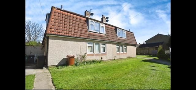 Property photo 1 of 10 Front