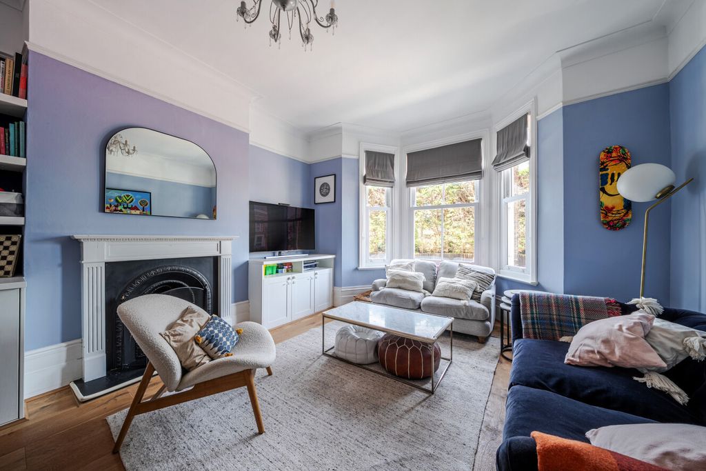 Property photo 2 of 19 1466130-20-6A1049...