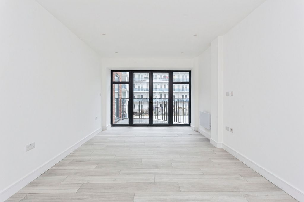Property photo 2 of 30 Reception Room