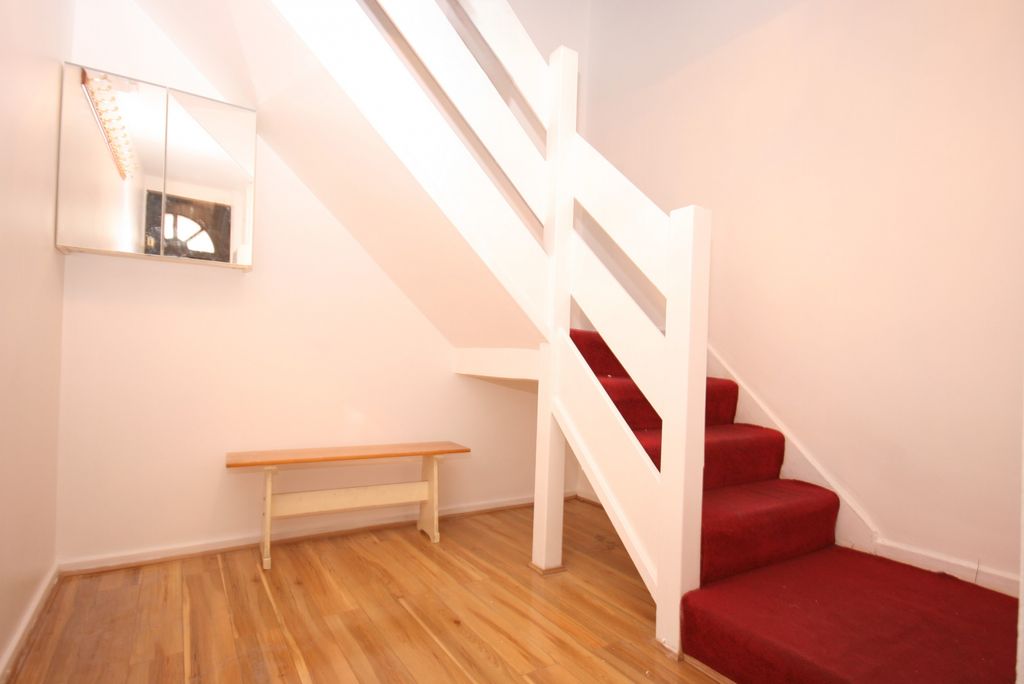 Property photo 3 of 17 Gallery